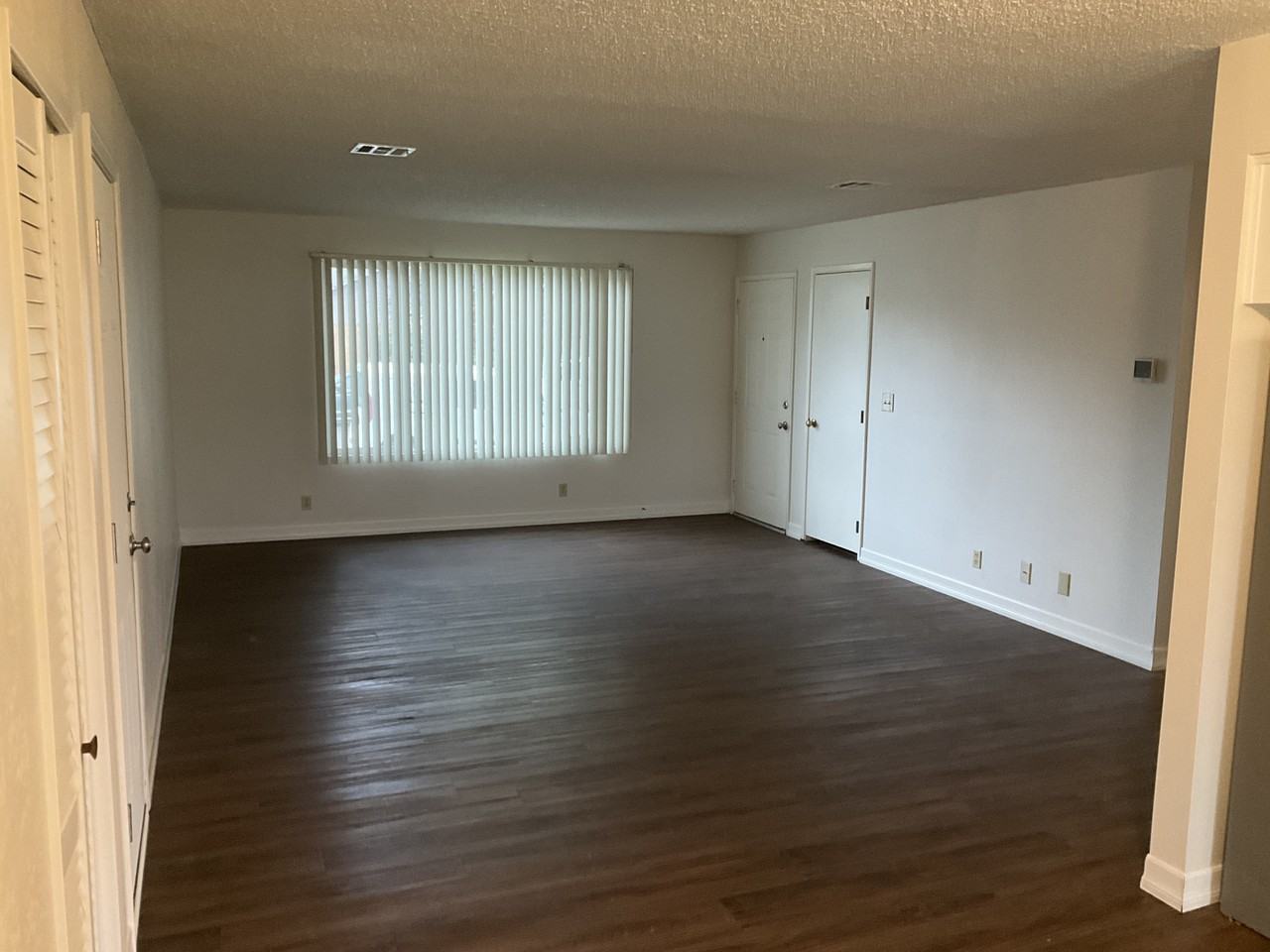 1877 Meadow Gln - Photo 5 of 5