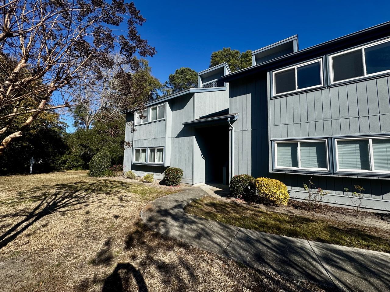 10301 N Kings Hwy #1 - Photo 2 of 26