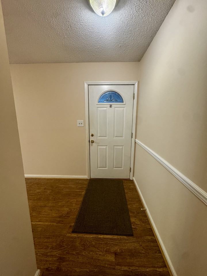 10301 N Kings Hwy #1 - Photo 4 of 26