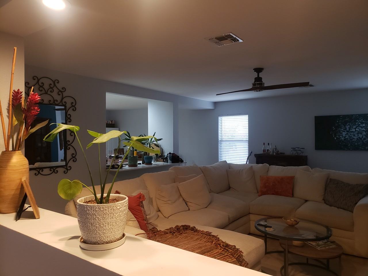 3216 W Mark Ln - Photo 3 of 27