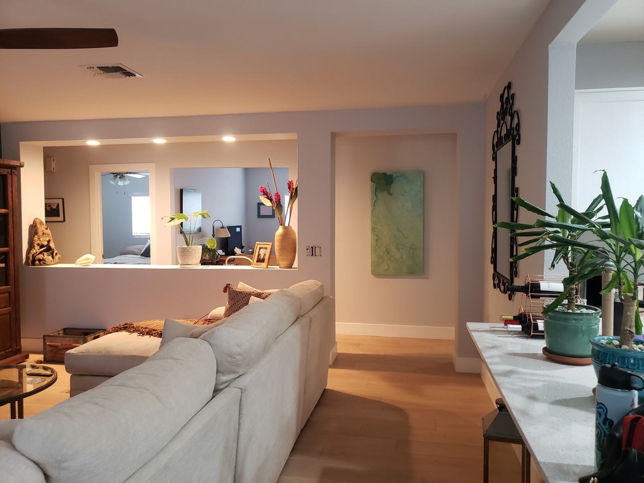 3216 W Mark Ln - Photo 4 of 27