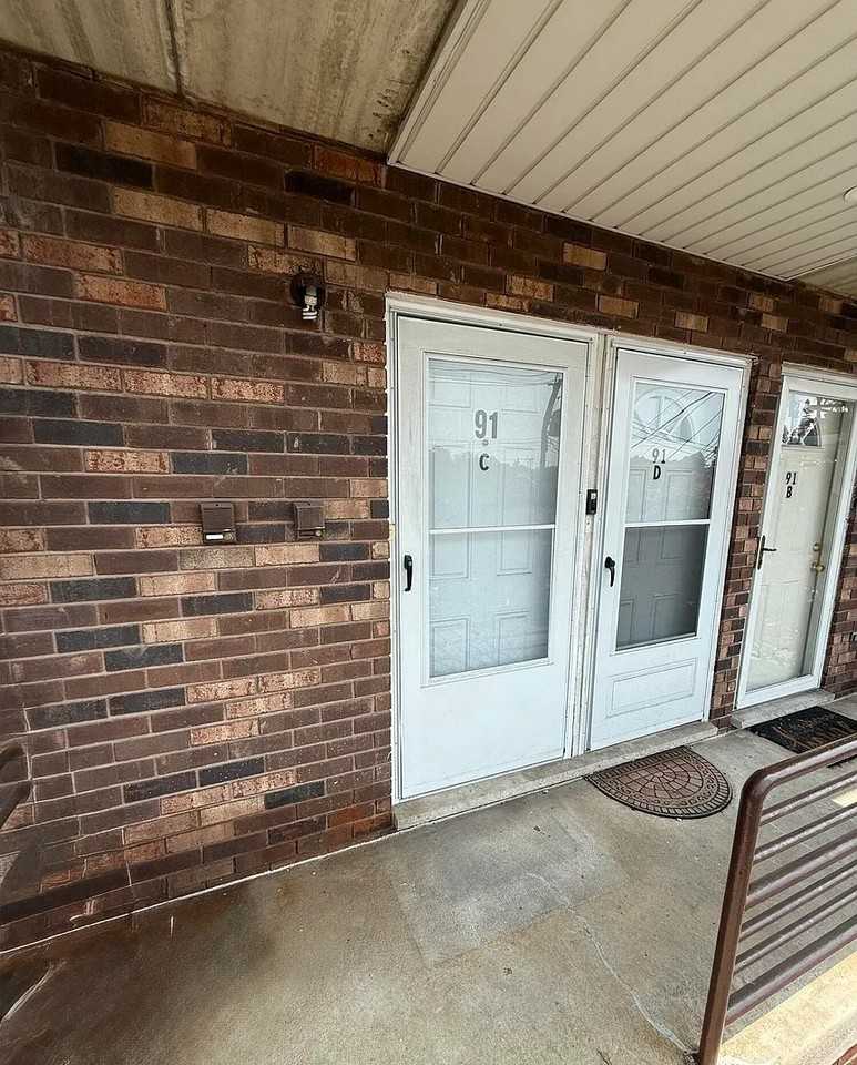 91D Narrows Rd N #C - Photo 3 of 20