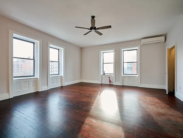 200 W 138th St #3E - Photo 2 of 8