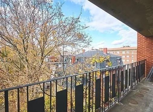 390 Broadway #44 - Photo 3 of 10