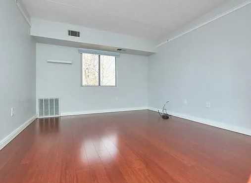 390 Broadway #44 - Photo 7 of 10