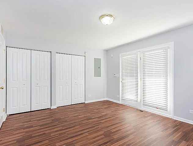 641 W Division St #13A - Photo 7 of 11