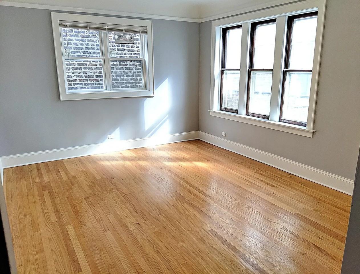 2324 W 25th St #2E - Photo 4 of 8