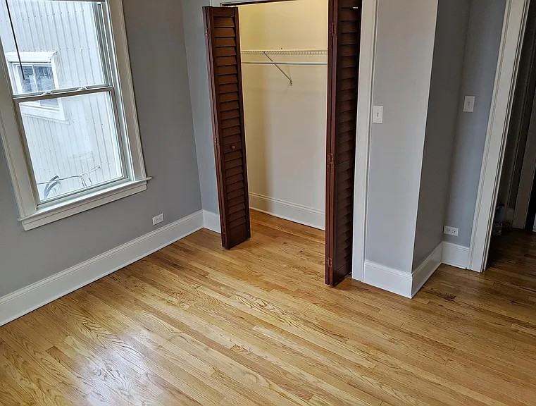 2324 W 25th St #2E - Photo 5 of 8