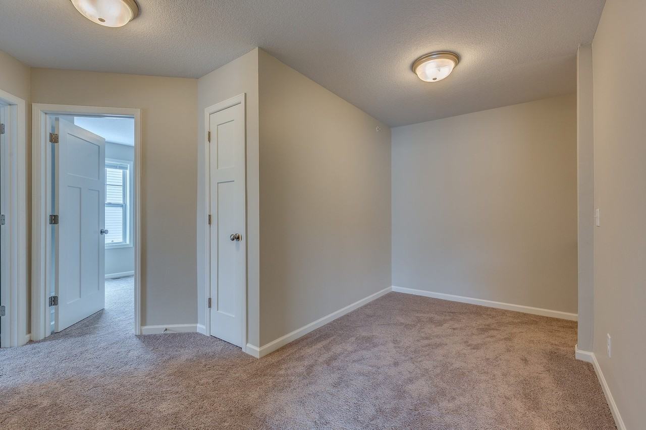 12630 Pond View Rd - Photo 4 of 24