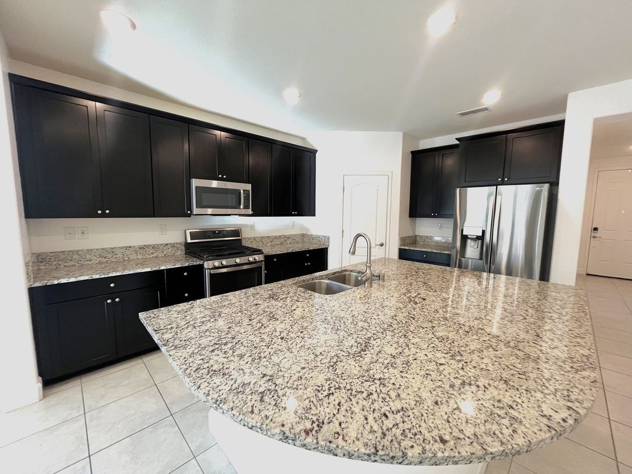 7325 Overture Dr - Photo 2 of 11