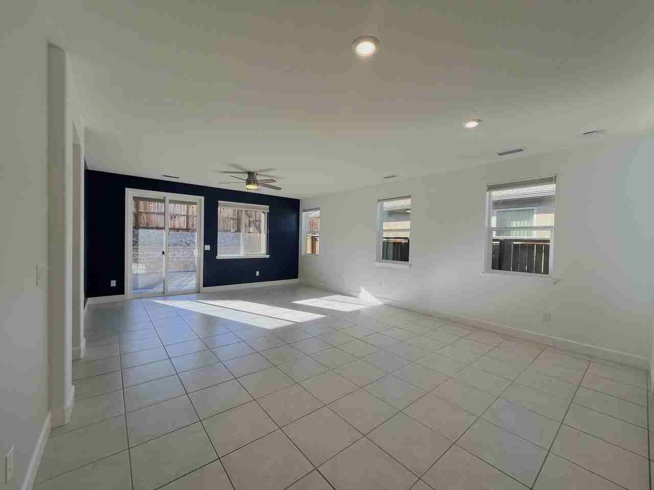 7325 Overture Dr - Photo 3 of 11