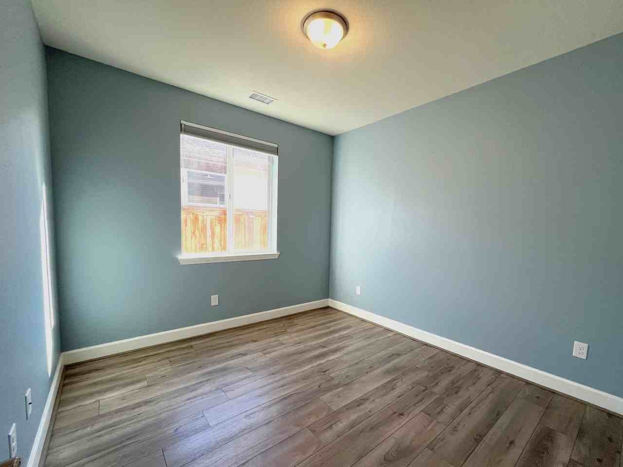 7325 Overture Dr - Photo 7 of 11