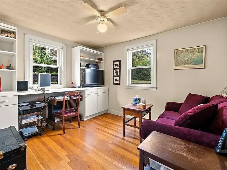 44 Main St - Photo 7 of 17