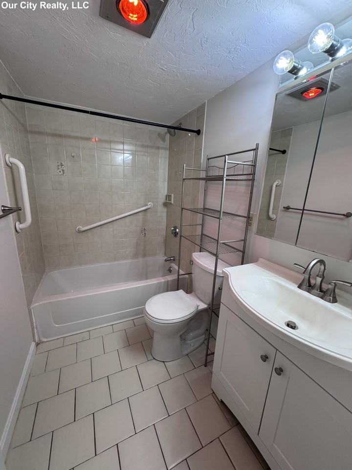 High St #707 - Photo 2 of 13