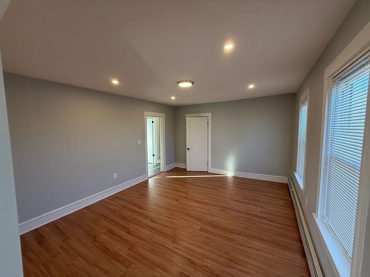 1922 Columbus Ave #2 - Photo 6 of 20