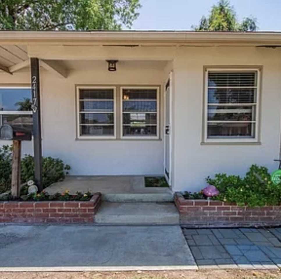 2417 W College Ct #NA - Photo 2 of 15