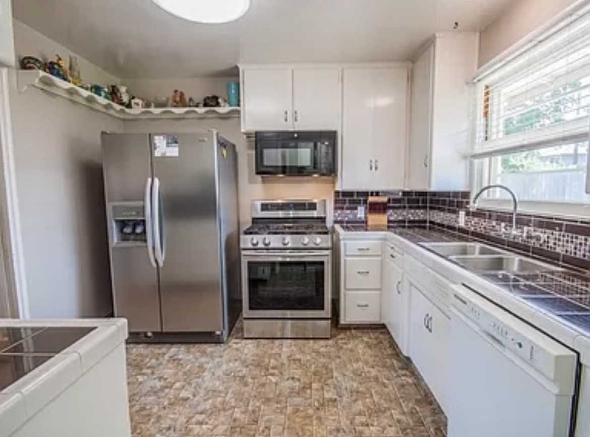 2417 W College Ct #NA - Photo 4 of 15