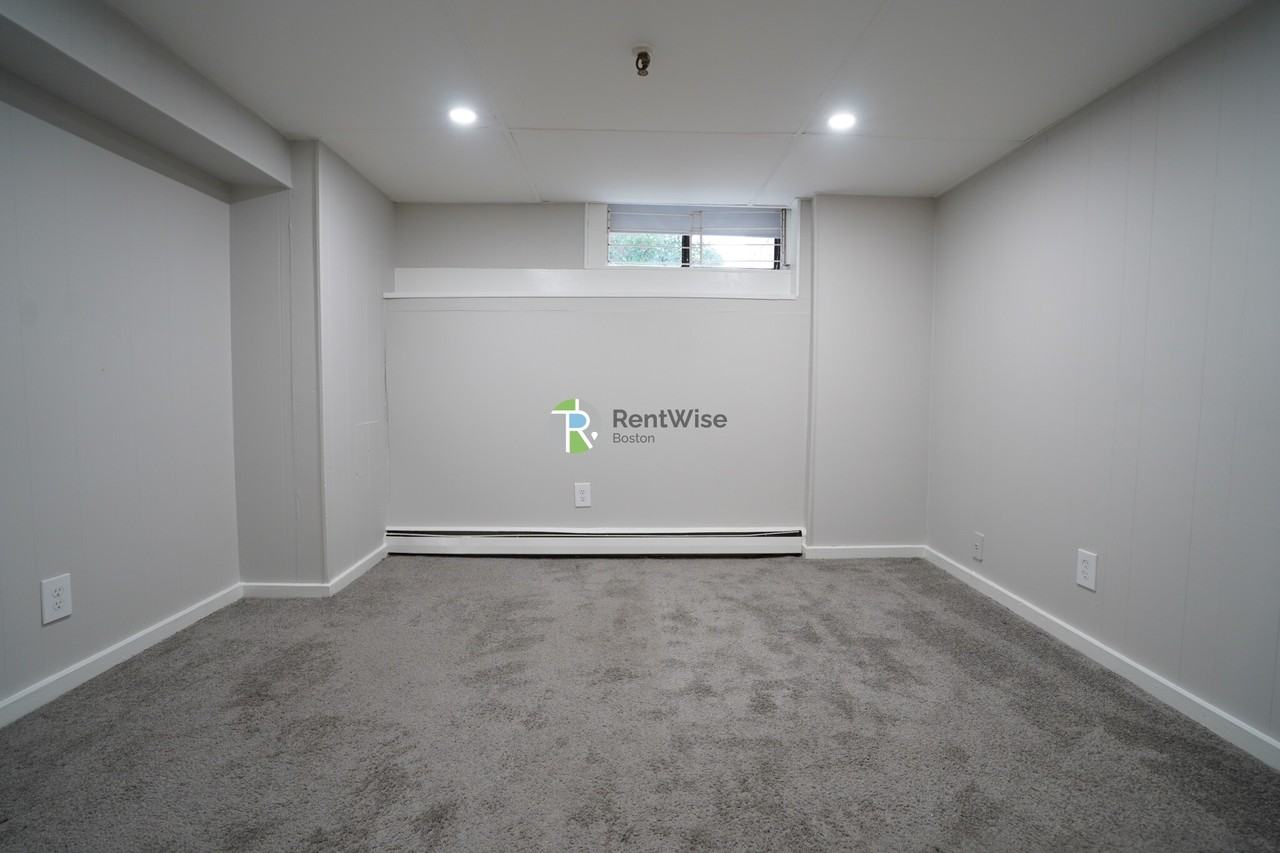 222 South St #B - Photo 7 of 12