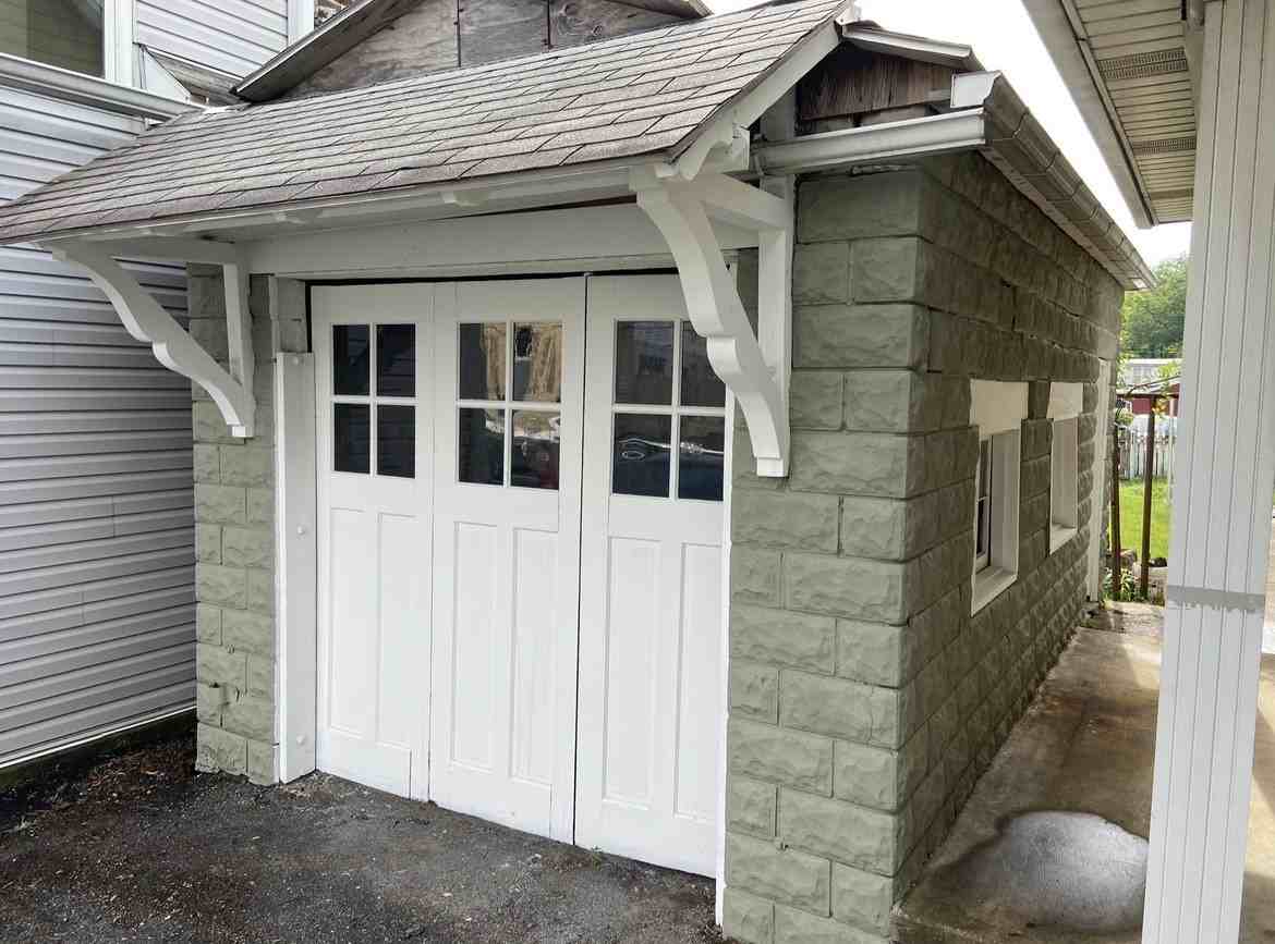 3416 N 6th St #NA - Photo 2 of 12