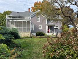 featured image of 1004 Pearl St #NA