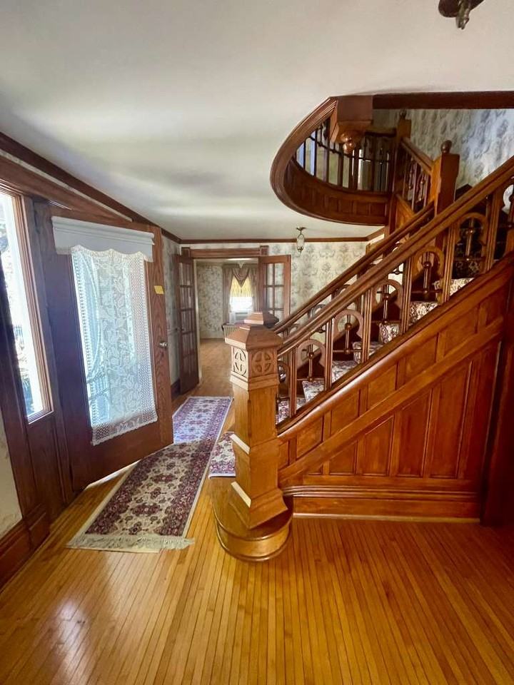 1004 Pearl St #NA - Photo 2 of 16