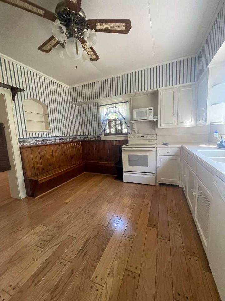 1004 Pearl St #NA - Photo 4 of 16