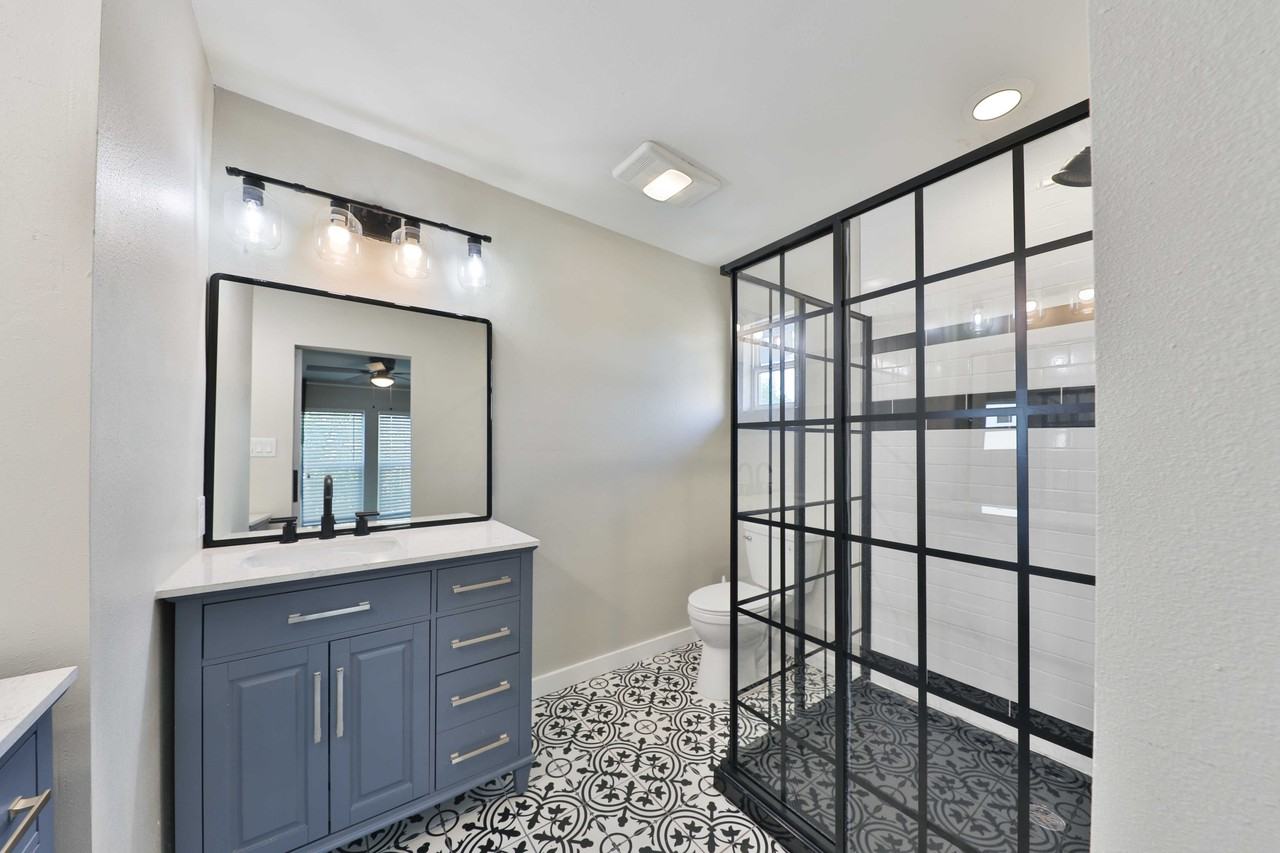 315 W Norwood Ct #1 - Photo 6 of 11