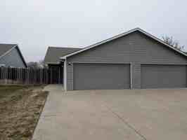 featured image of 1332 N Curtis Ct