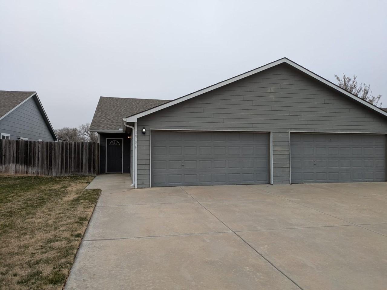 1332 N Curtis Ct - Photo 2 of 19