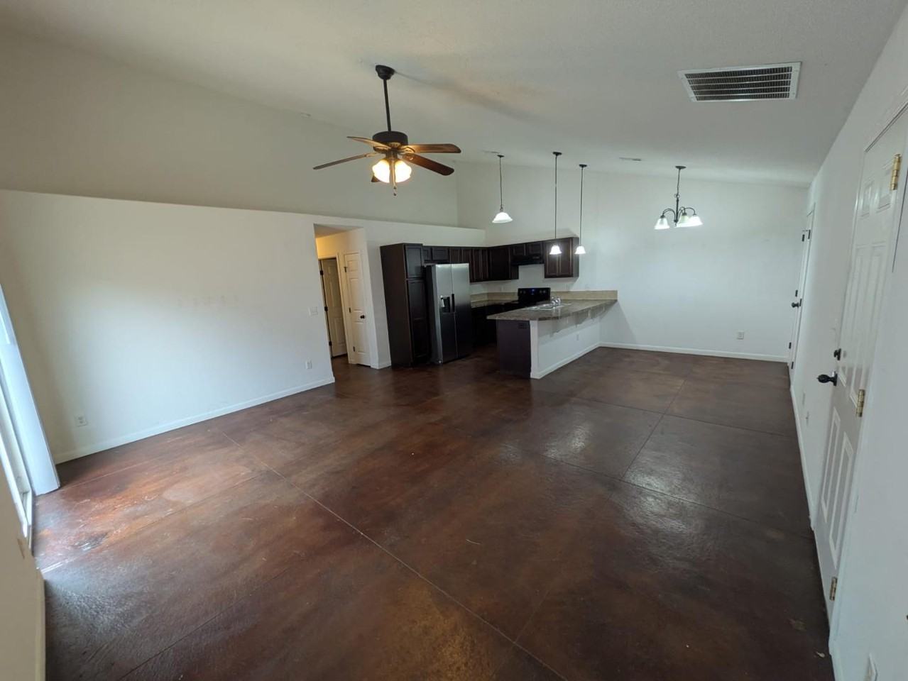 1332 N Curtis Ct - Photo 3 of 19