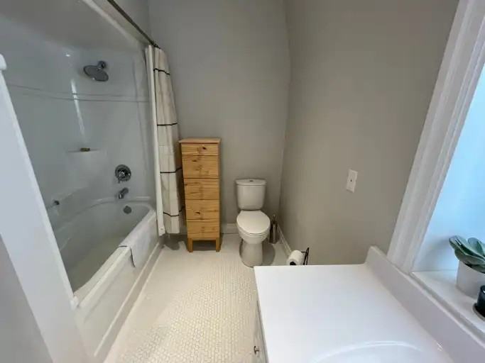 236 Burnham St #8 - Photo 7 of 8