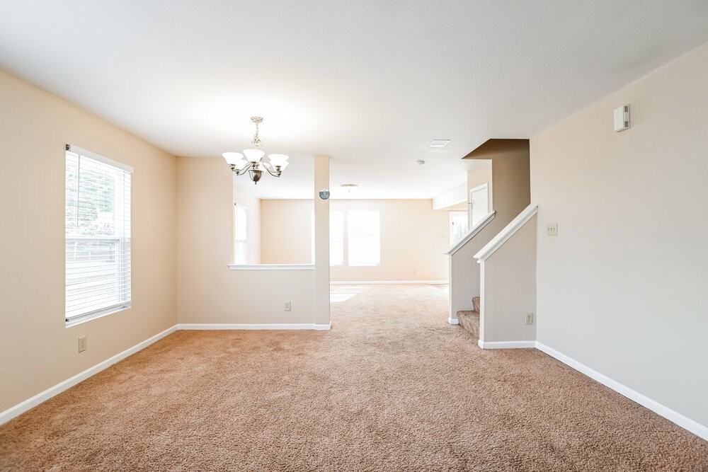 14235 Hartwell Farm Dr - Photo 4 of 17