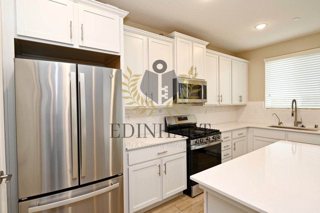 231 Nabors Dr S #1 - Photo 4 of 37