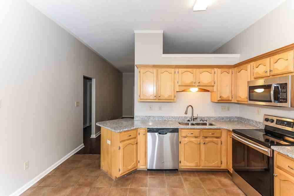 8456 Cross Point Dr - Photo 6 of 16