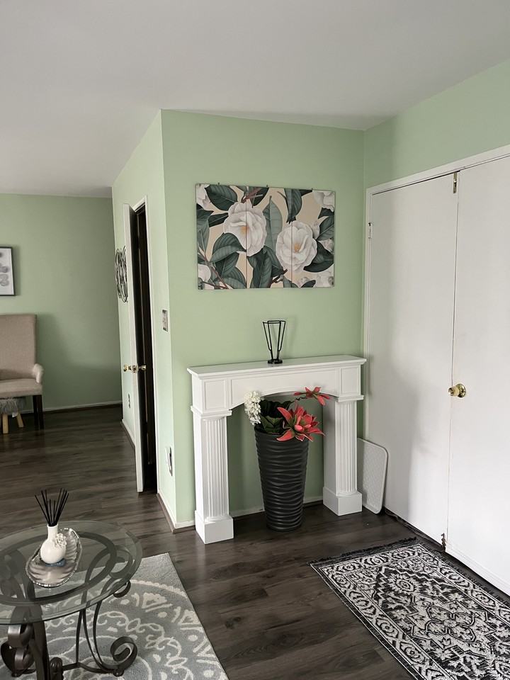 9416 Fern Hollow Way #9416 - Photo 4 of 8