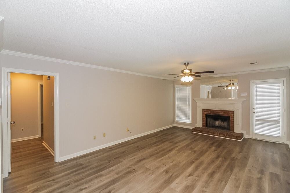 6501 Saddleback Cir - Photo 5 of 16