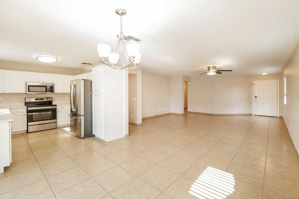 17463 W Ventura St - Photo 6 of 16