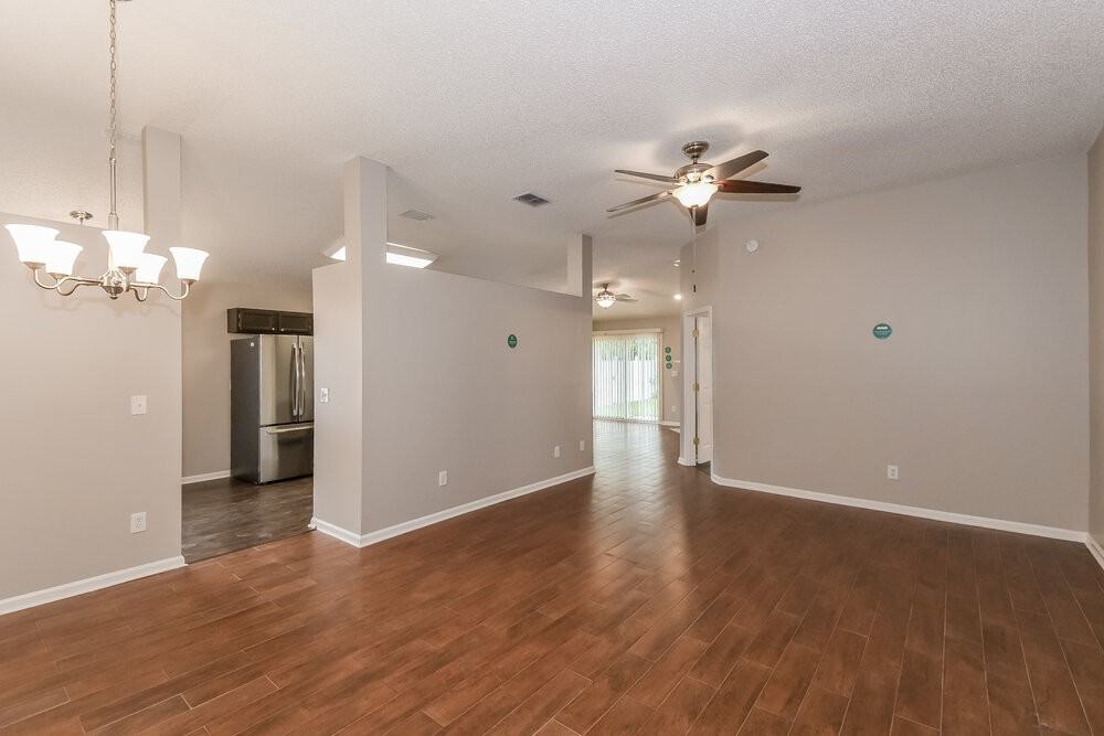 1810 Dartmouth Dr - Photo 3 of 16