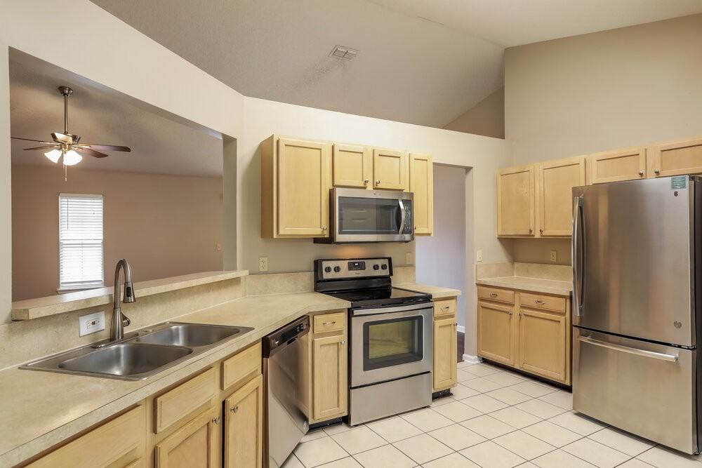 2955 Waters View Cir - Photo 6 of 16