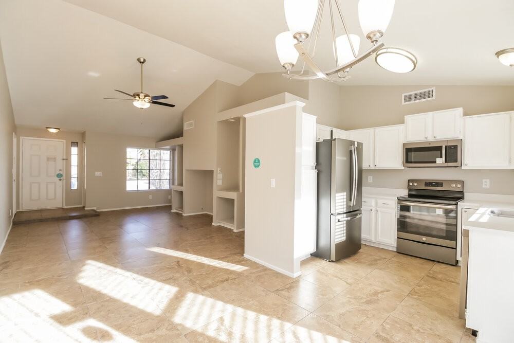 657 W Shawnee Dr - Photo 6 of 16