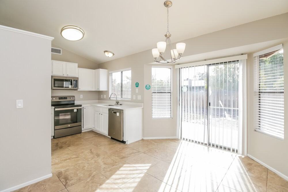 657 W Shawnee Dr - Photo 7 of 16