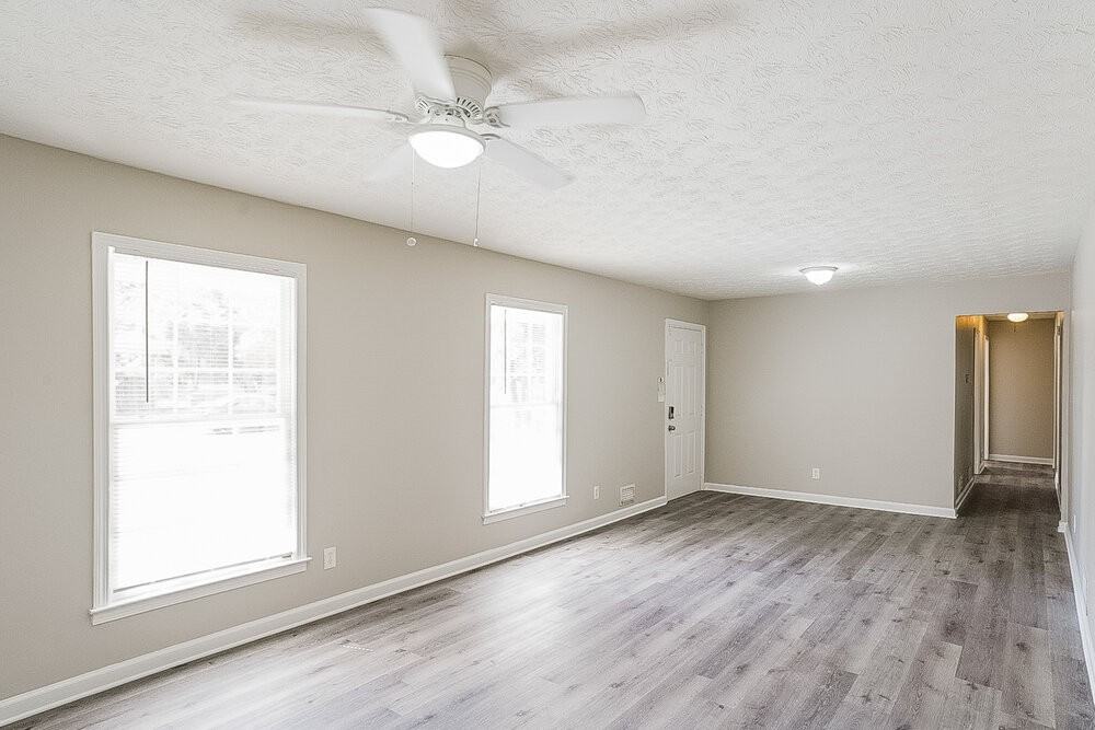 5010 Ailene Dr - Photo 5 of 19