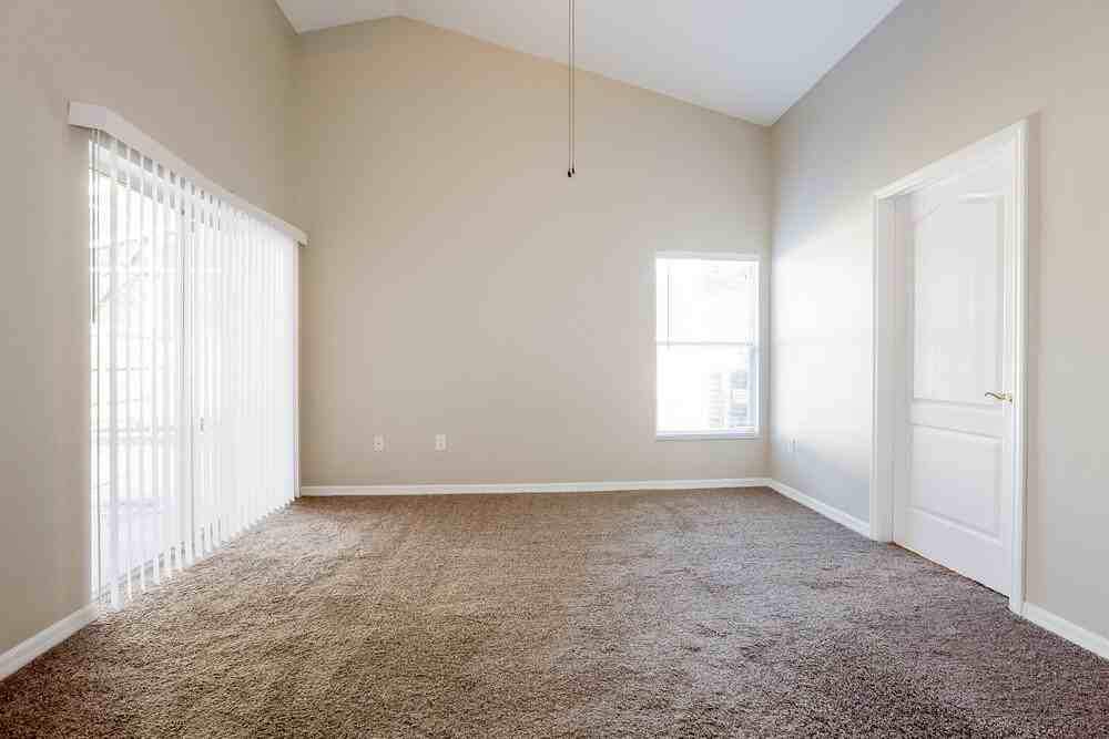 9306 Hidden Water Cir - Photo 5 of 15