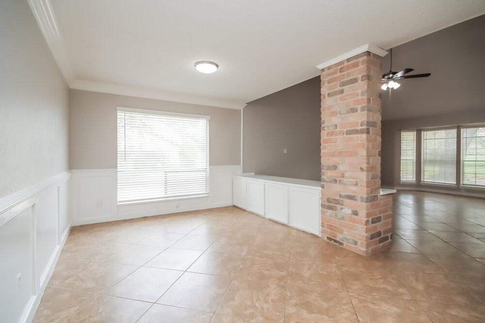 1715 Windy Knoll Dr - Photo 6 of 17