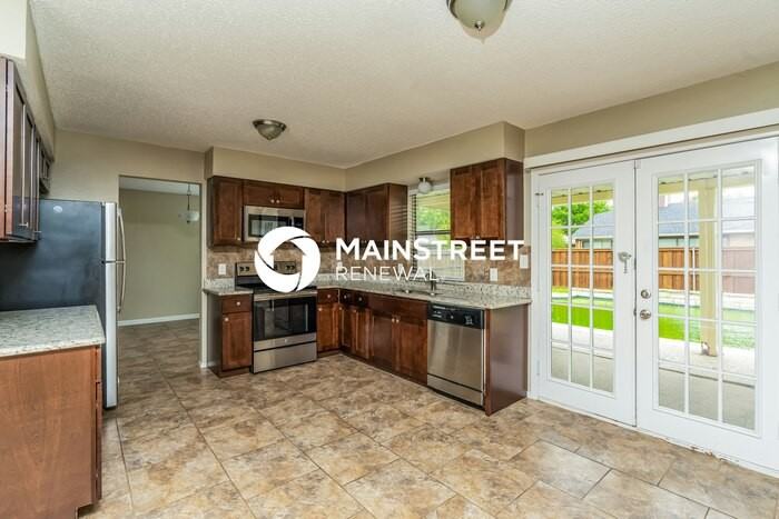 2437 Channing Dr - Photo 7 of 17