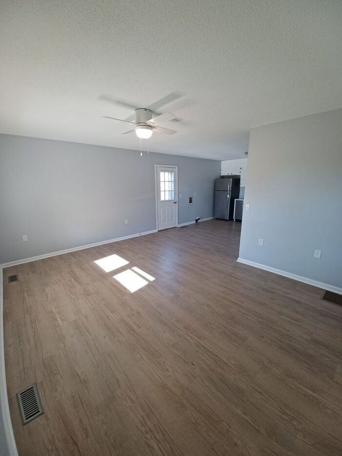 5175 Ponderosa Dr - Photo 4 of 10