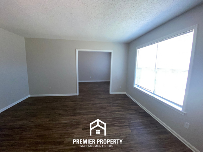 3999 Hanna Dr - Photo 2 of 21