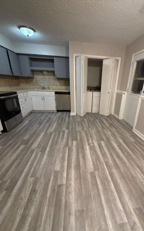 4136 Enden Ln - Photo 3 of 7