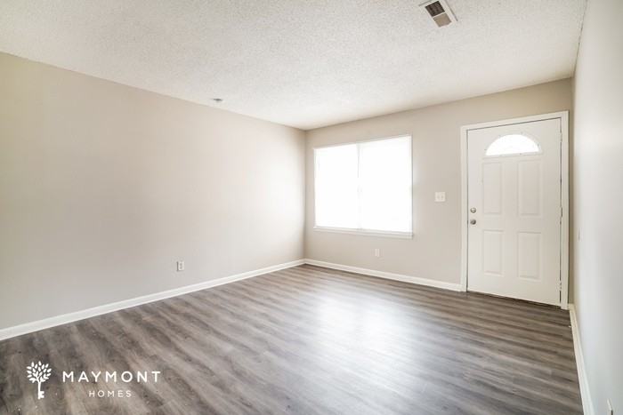 207 Polly Reed Rd - Photo 4 of 12