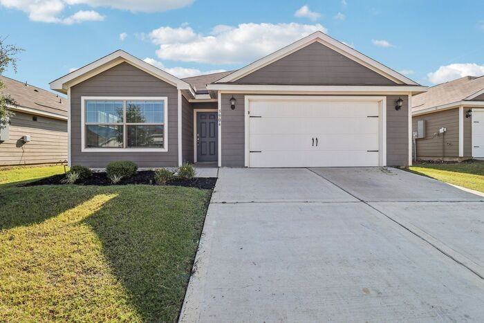 110 Crimson Cir - Photo 4 of 50